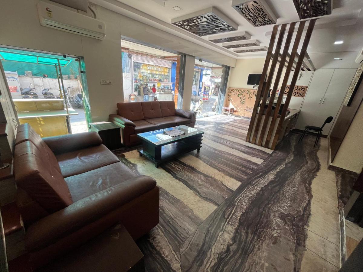 Hotel Raj Vilas อุเดเปอร์ ภายนอก รูปภาพ