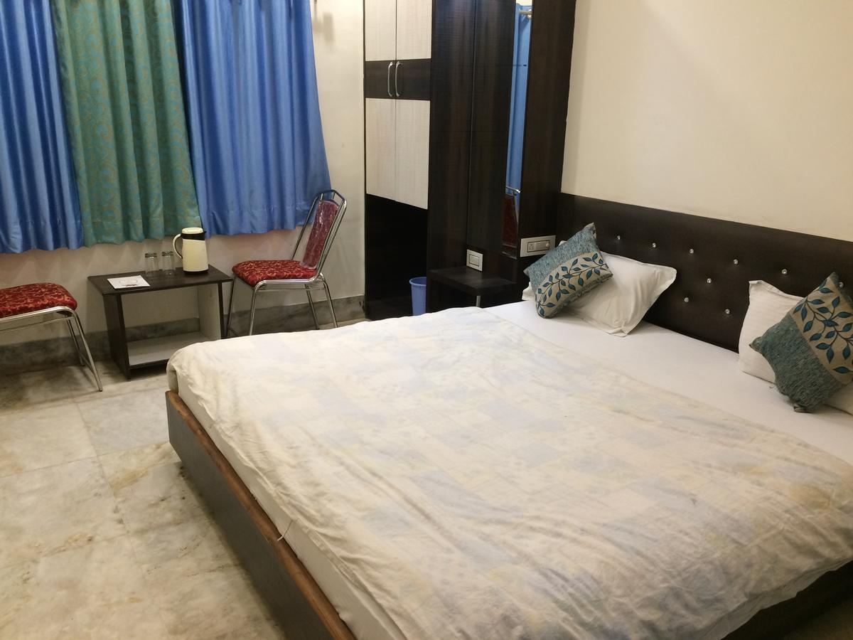 Hotel Raj Vilas อุเดเปอร์ ภายนอก รูปภาพ