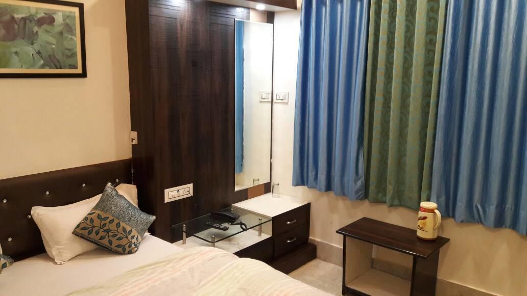 Hotel Raj Vilas อุเดเปอร์ ภายนอก รูปภาพ